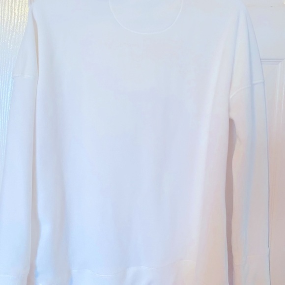 🤍CALVIN KLIEN 🤍performance white hoodie with a scoop draw string neck. - Picture 8 of 12